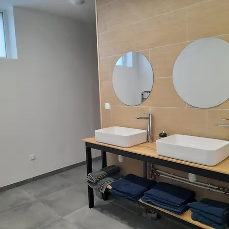 Dom wakacyjny Le Domaine De L'ebenne Englefontaine