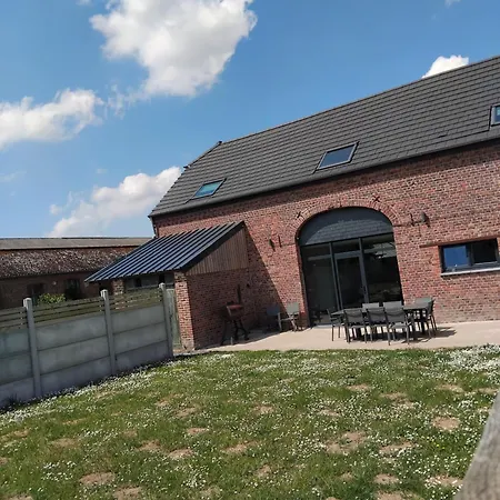 Le Domaine De L'ebenne Englefontaine