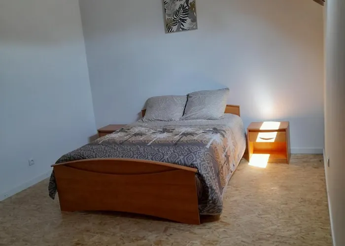 Le Domaine De L'ebenne Holiday home *